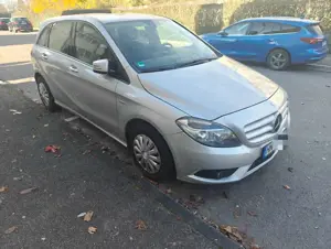 Mercedes-Benz B 180 B 180 CDI (BlueEFFICIENCY) 7G-DCT Bild 2