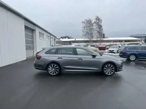 Skoda Octavia Combi 1.5 TSI DSG Style 175€ m. 20% Anz. 18 Zoll Bild 5