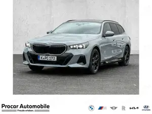 BMW 520 d xDrive Touring * M Sportpaket * Bowers  Wilkins