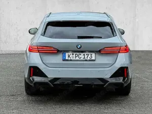 BMW 520 d xDrive Touring * M Sportpaket * Bowers  Wilkins Bild 4