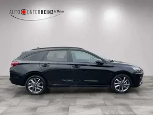 Hyundai i30 Advantage Mild-Hybrid Bild 4