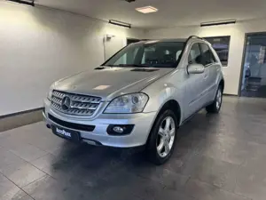 Mercedes-Benz ML 320 CDI *Bi-Xenon*Schiebedach*V6*Sport* Bild 3