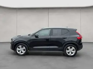 Volvo XC40 XC40 B3 B DKG Core AHK Bild 2