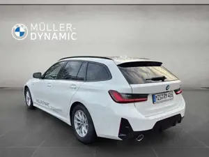 BMW 320 d TOURING M SPORT KOMFORTZUG RÜCKFAHR SHZ Bild 4