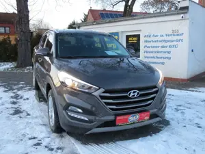 Hyundai TUCSON Trend 2WD Leder!!Navi!! DAB!! PDC!! Erst. 30Tkm