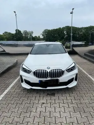 BMW 118 118i mit M—Paket *top gepflegt*