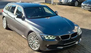 BMW 316 3er Touring 316 i Xenon-Navi-PDC-18"Zoll