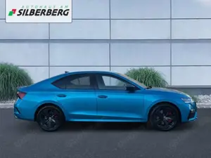 Skoda Octavia Lim. RS 2.0 DSG HUD ACC *Komplettfolierung* Bild 3