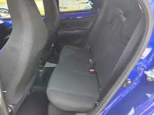 Toyota Aygo 1.0 Teamplayer ACC+Navi+SHZ+Fernlichtass. Bild 5