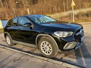 Mercedes-Benz GLA 200 7G-DCT
