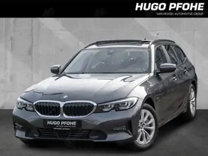 BMW 330 e xDrive. ACC. AHK.Driving Assist.Leder