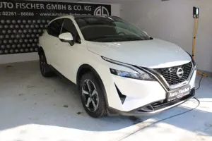Nissan Qashqai N-Connecta 1,3 DIG -T MHEV Xtronic  N-Connecta Bild 2