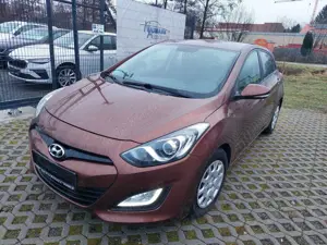 Hyundai i30 Classic/ Navi/ PDC- Kamera