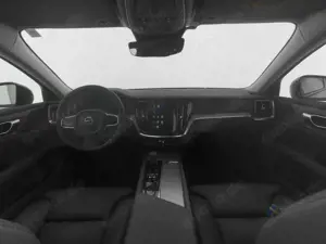 Volvo V60 Cross Country B4 AWD Plus+WINTERPAK+RFK+ Bild 4