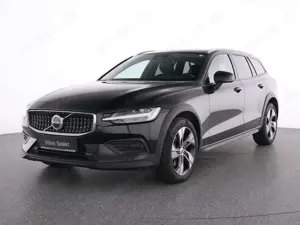 Volvo V60 Cross Country B4 AWD Plus+WINTERPAK+RFK+ Bild 2