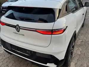 Renault Megane E-Tech EV40 130hp boost charge Equilibre Bild 2