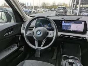 BMW iX1 xDrive30 Navi. Park.Ass. Kamera. Bild 5