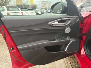 Alfa Romeo Giulia Veloce Q4 Bild 4