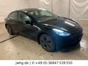 Tesla Model 3 LED Wärmepumpe Ryzen Shanghai Autopilot3 Bild 2