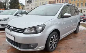 Volkswagen Touran 1.6 TDI Automatik Sitzheizung Bi-Xenon