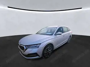 Skoda Octavia Combi Clever 2.0TDI DSG Navi SHZ AHK