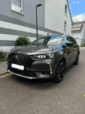 DS Automobiles DS 7 Crossback Performance Line