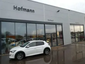 Peugeot 208 e- Allure Pack Klima, SHZ, PDC, Kamera