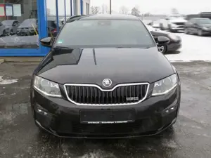 Skoda Octavia RS Bi-Xenon Navi 18-Zoll-LMF Bild 5