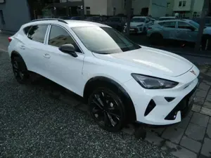 CUPRA Formentor VZ 1.5 eHybrid DSG AHK/Navi/IntelligentDrive/Sennh