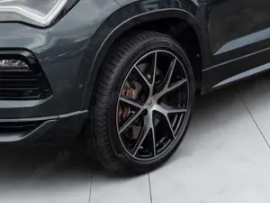 CUPRA Ateca 2.0 TSI 4Drive 19" BREMBO PANO AHK LEDER Bild 4