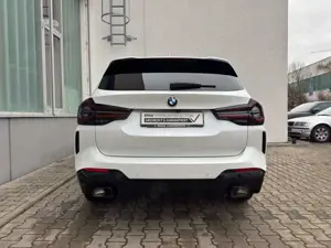 BMW X3 xDrive30i M Sportpaket Laser Navi HUD HarKar Bild 5
