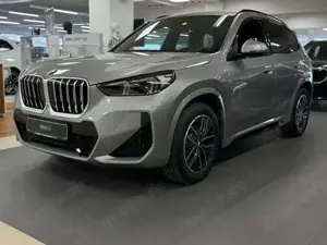 BMW X1 sDrive18i *M-Sportpaket* *AHK schwenkbar* Bild 3