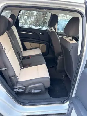 Dodge Journey 2.0 CRD DSG R/T Bild 5