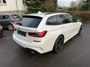 BMW 320 320d xDrive M Sport *LED*DAB*Digital Tacho* Bild 3