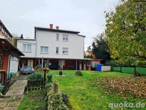 61231 Bad Nauheim; 2 FH mit großem Garten, Garage, Stellplätze und Gartenhaus