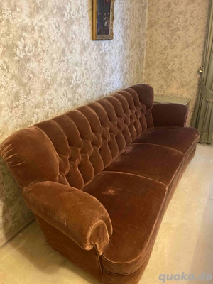 Chesterfield Polstermöbel 50er 60er Jahre. Samt, alt, aber sehr bequem!! Auch einzeln erhältlich.