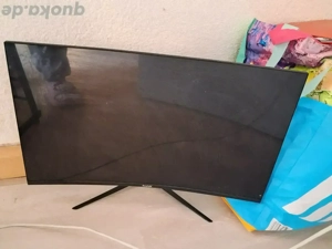 Curved monitor mit ton