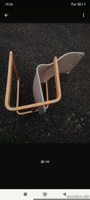 Sessel mit Holzgestell 