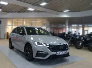 Skoda Octavia Combi RS First Edition iV "STEEL GRAU"