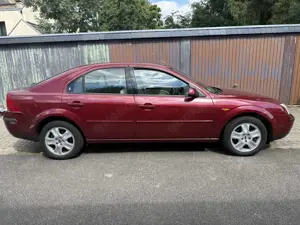 Ford Mondeo Mondeo 1.8 Ghia