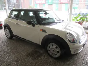 MINI Cooper Cooper "Chili" mit Glasdach- Teil-Leder