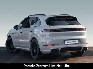 Porsche Cayenne E-Hybrid Black Edition HA-Lenkung Bild 3