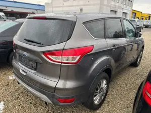 Ford Kuga 2.0 TDCi Titanium 4x4 +AHK+NAVI+PANO+KAM+ Bild 3