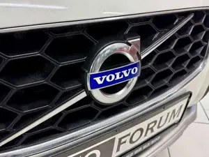 Volvo XC70 2.0 D4 AUTOMATIK AHK LEDER MEMORY BiXENON Bild 4