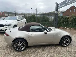 Mazda MX-5 Kazari //KAMERA*LEDER*ALU*SITZHEIZ*MATRIX*/ Bild 4