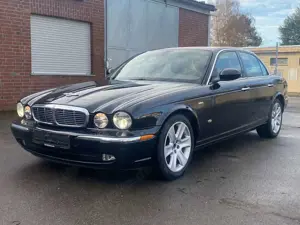 Jaguar XJ6 2.7 D XJ6 Classic | 3.Hand | HU-NEU | Kamera |
