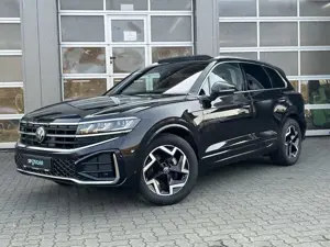 Volkswagen Touareg 3.0 TDI R-Line Matrix Panorama Massage