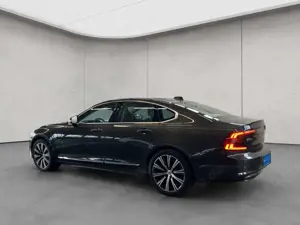 Volvo S90 T8 Recharge AWD Plus-Bright Aut Leder Navi LED Bild 3