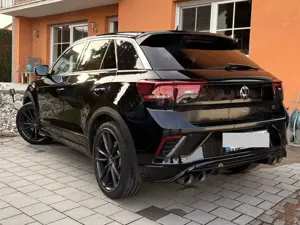 Volkswagen T-Roc T-Roc R 2.0 TSI AKRAPOVIC
