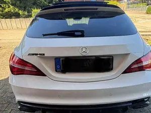 Mercedes-Benz CLA 45 AMG AMG CLA 45 4Matic Shooting Brake Bild 4